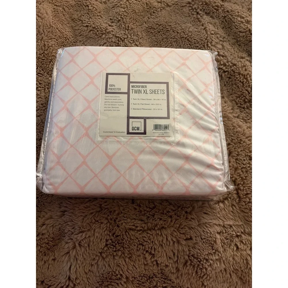 OCM Twin XL Sheet Set Microfiber Pink White Geometric Lattice 3 Piece Dorm New